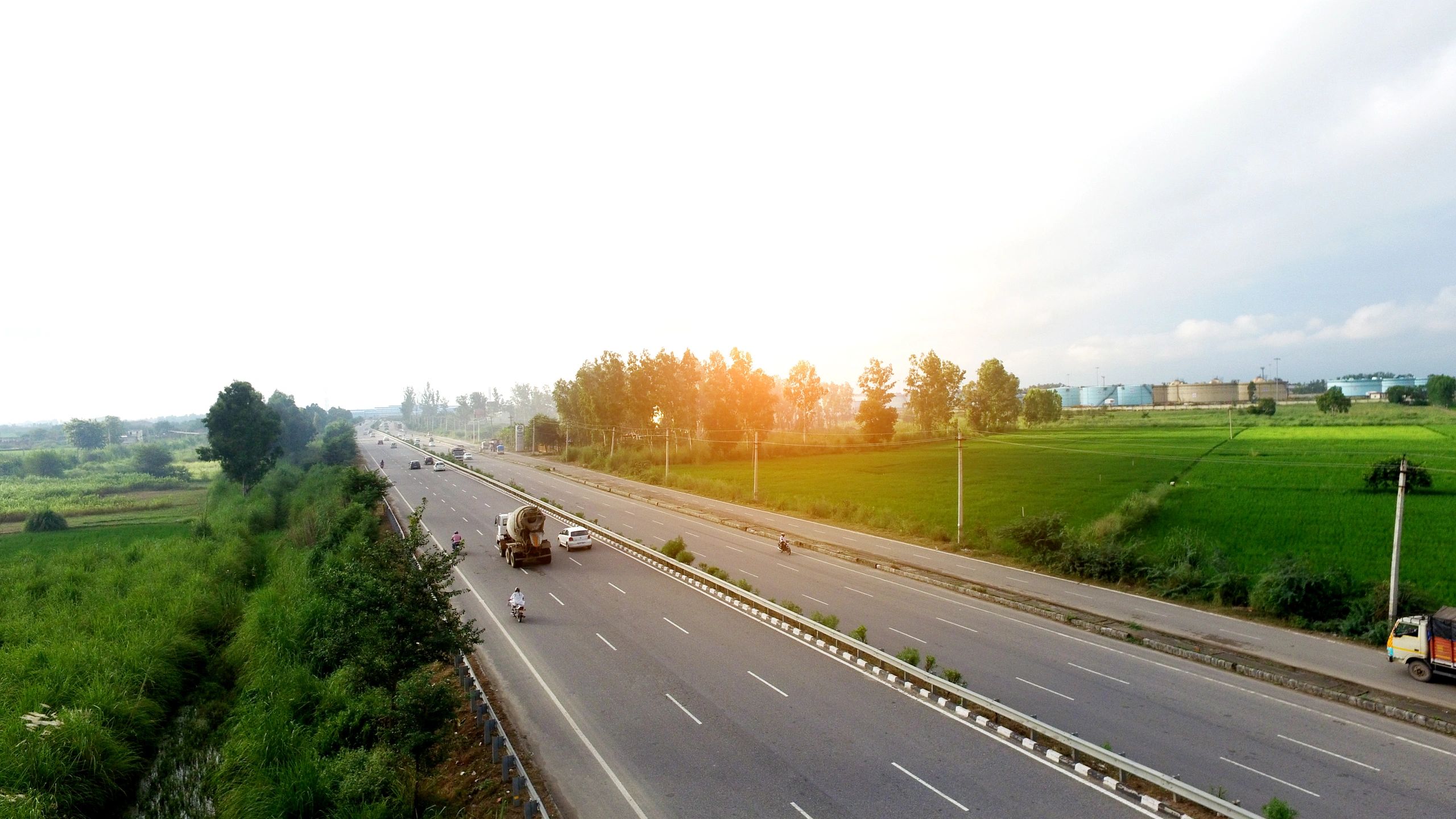 Highway view representing comfortable SUV travel across Kerala